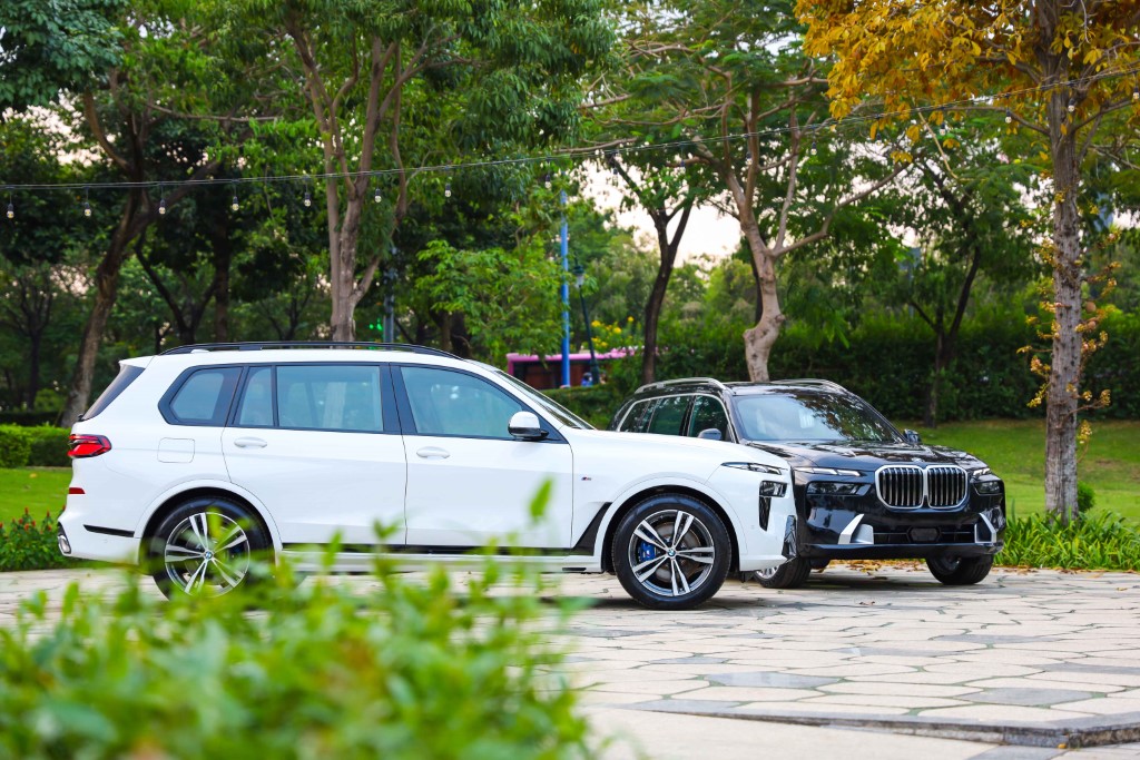 Hệ thống khung xe An toàn trên BMW X7 LCI 2023.